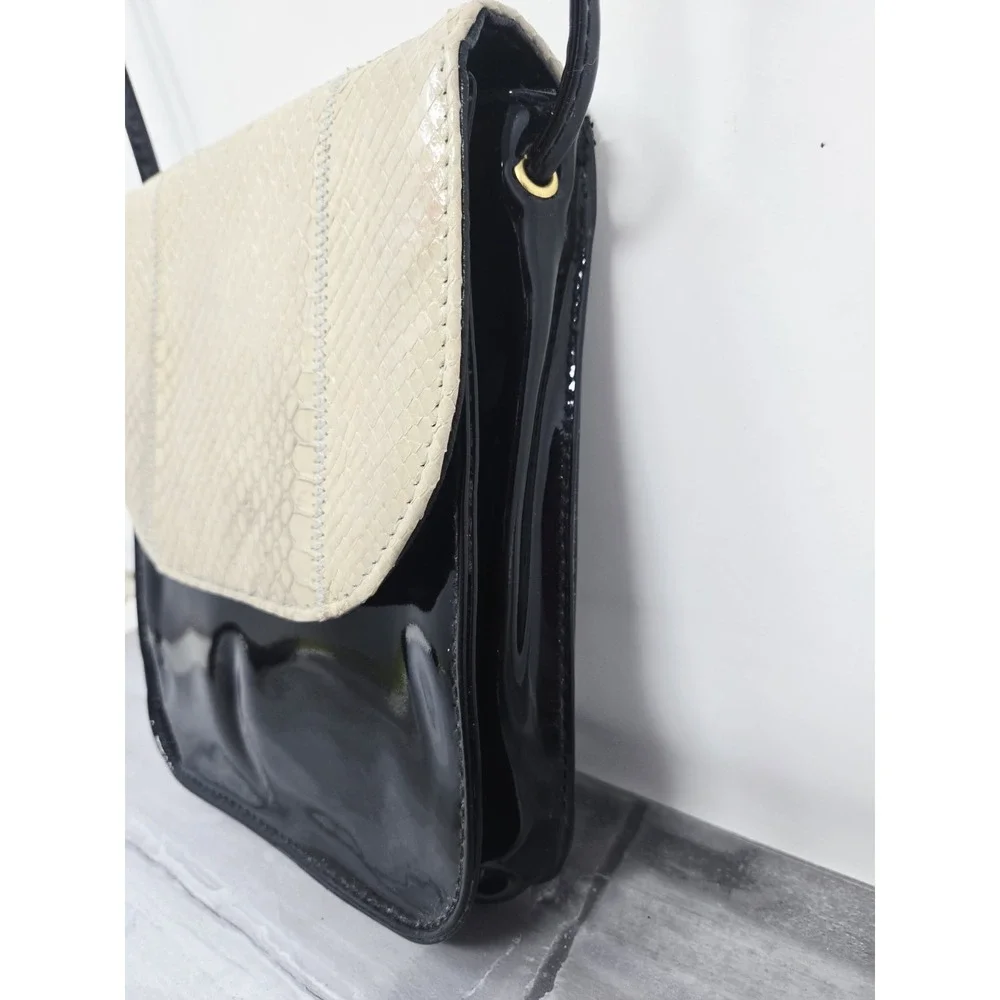 Vintage Morgan‎ Taylor White Black Snakeskin Leather Bag Embellishment